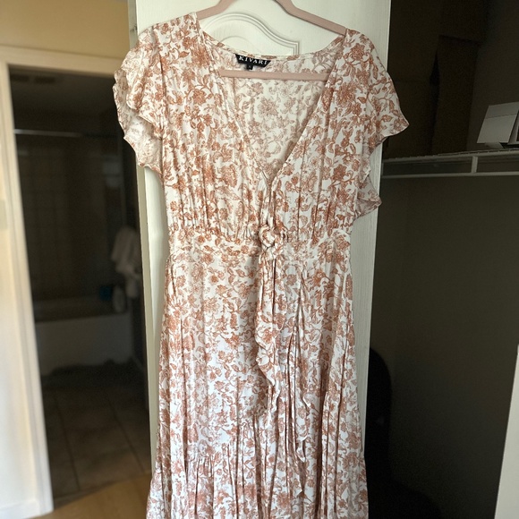KIVARI Pink and white flutter sleeve key hole tie front midi dress size L - Picture 1 of 4